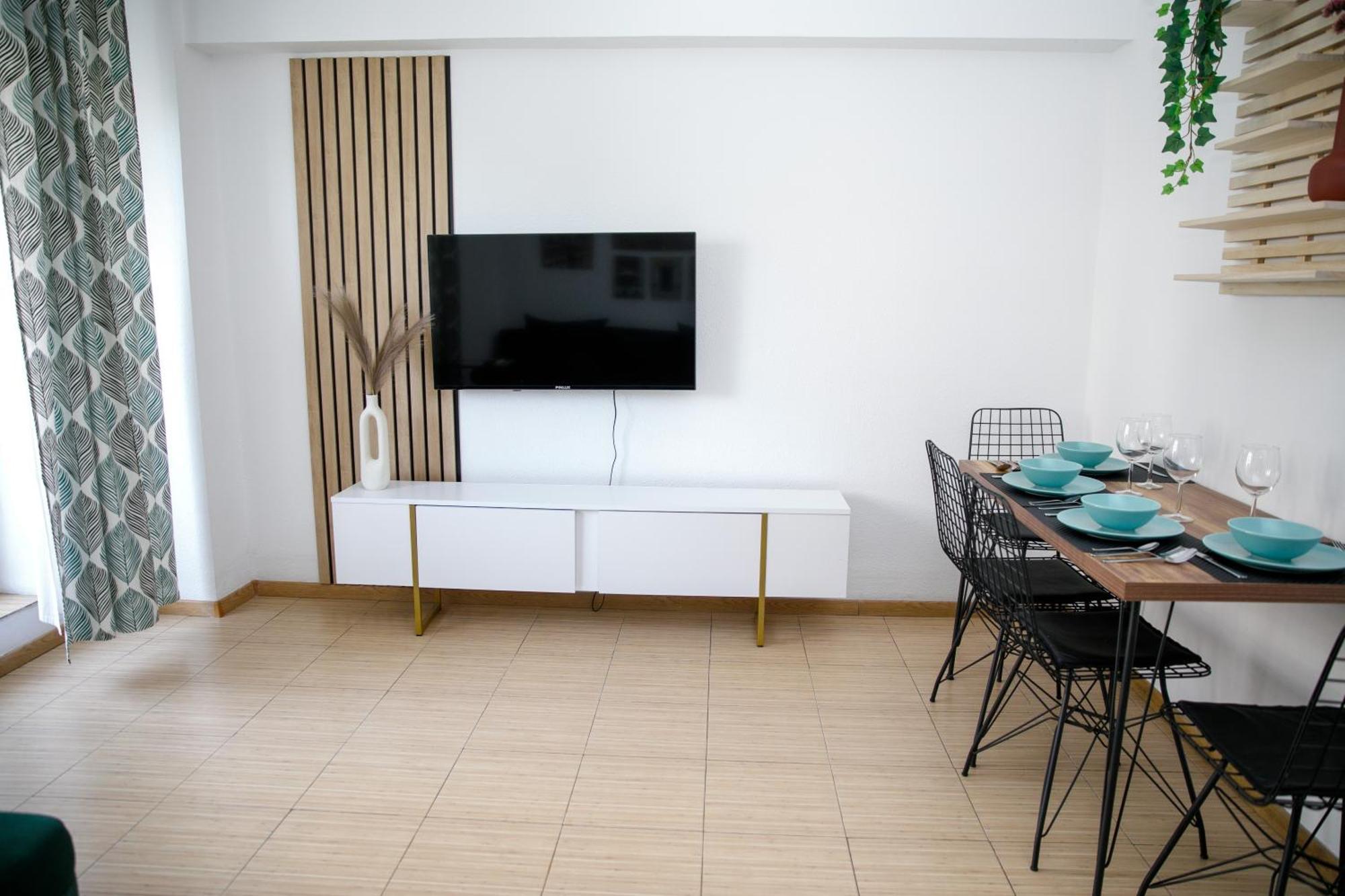 Color Apartments Corneliu Coposu No3 Bucarest Extérieur photo