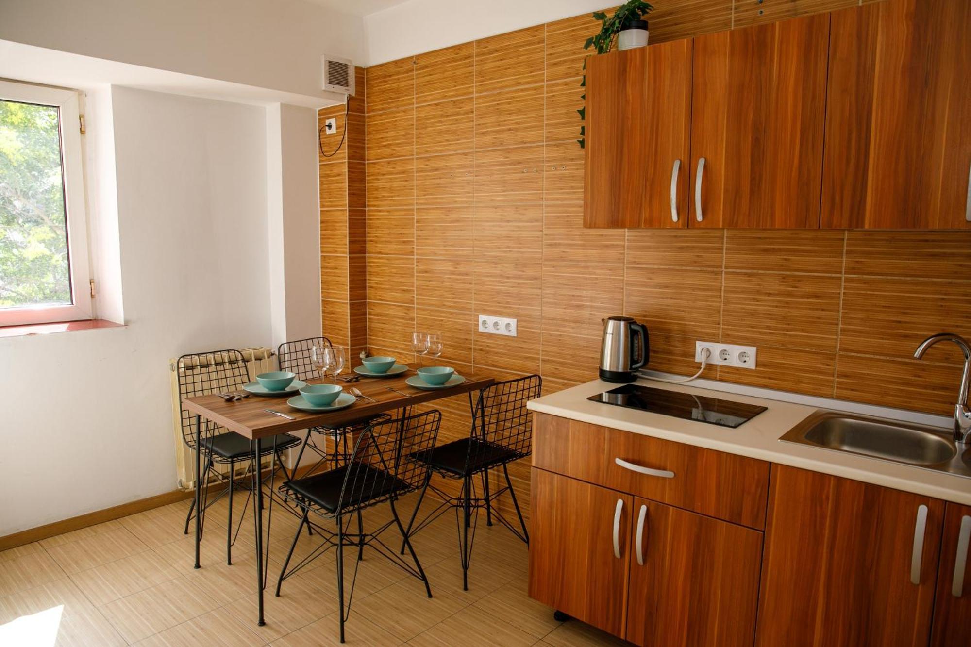 Color Apartments Corneliu Coposu No3 Bucarest Extérieur photo